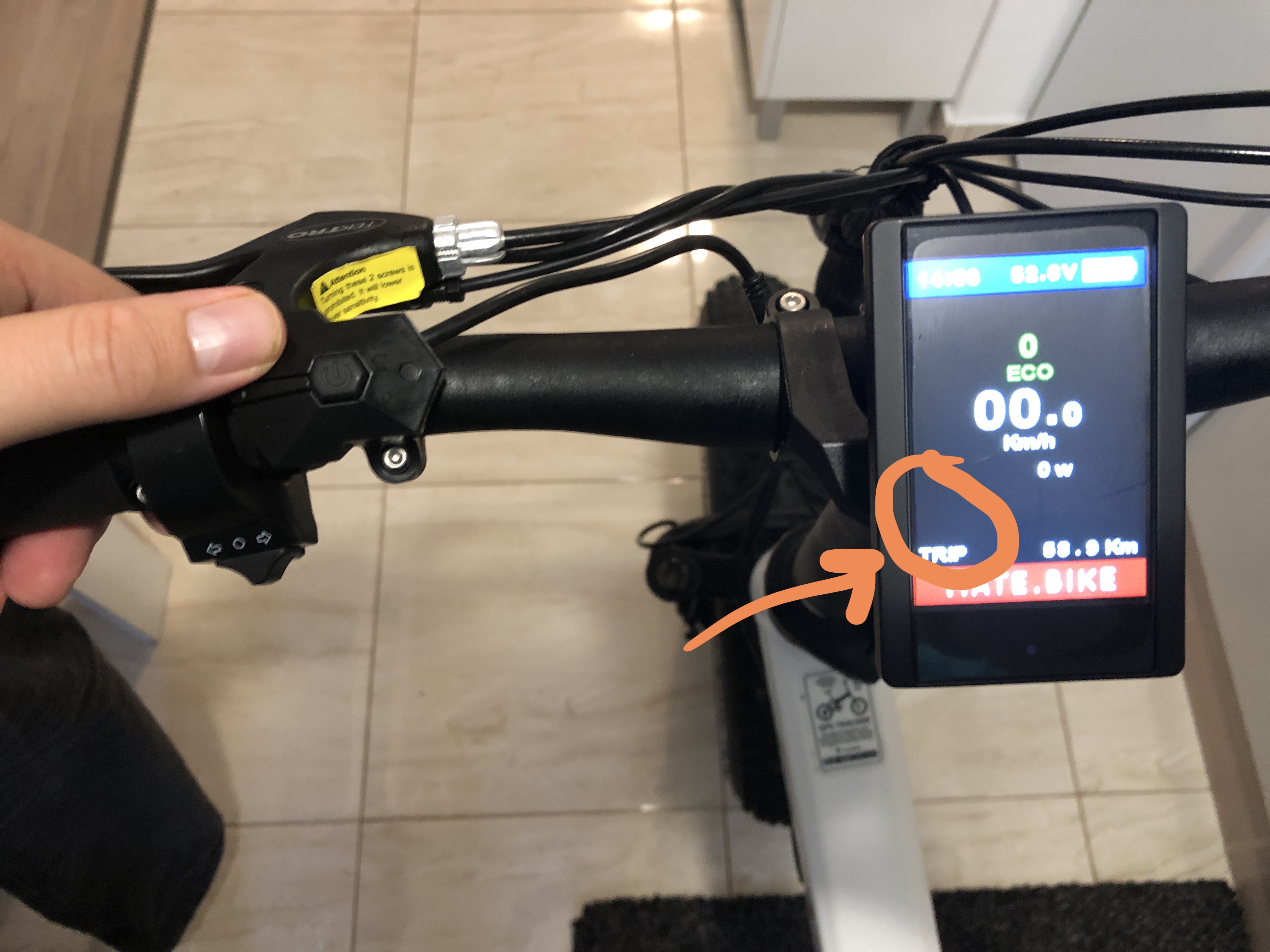 MATE X How to turn on the lights - Mate X Bike ZONE MATE X How to turn on the lights - Mate X Bike ZONE